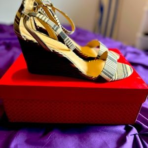 Kelly & Katie Heels, Striped, Olive, Size 9